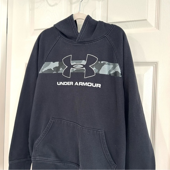 Under Armour Boys Faded Black Camo Hoodie Sweatshirt Youth Large Pocket Unisex - Picture 3 of 8